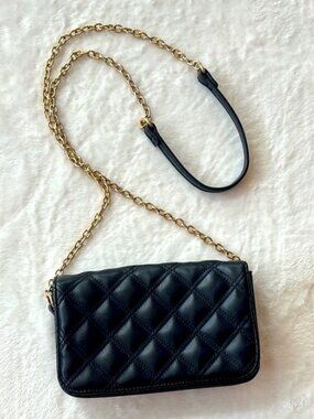 Forever 21 Little Black and Gold Quilted Crossbody Bag